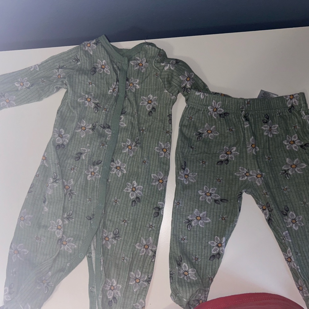 Floral Green baby set